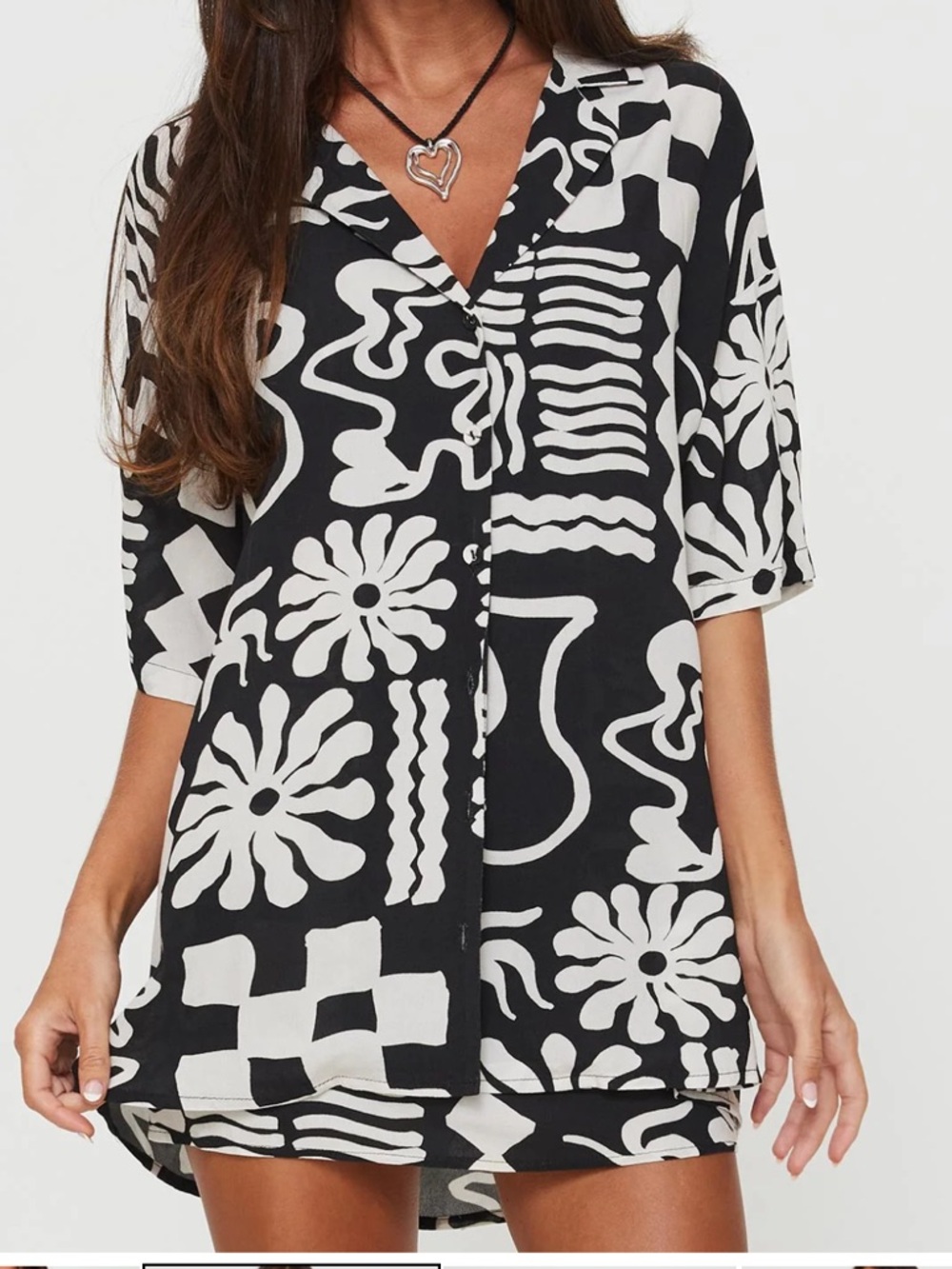 Princess Polly Black and Cream Abstract Print Blouse - Picture 5 of 5